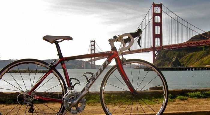 Проехать на велосипеде по мосту «Золотые Ворота» в Сан-Франциско