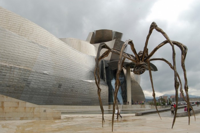 Полюбоваться на Музей Гуггенхайма в испанском городе Бильбао