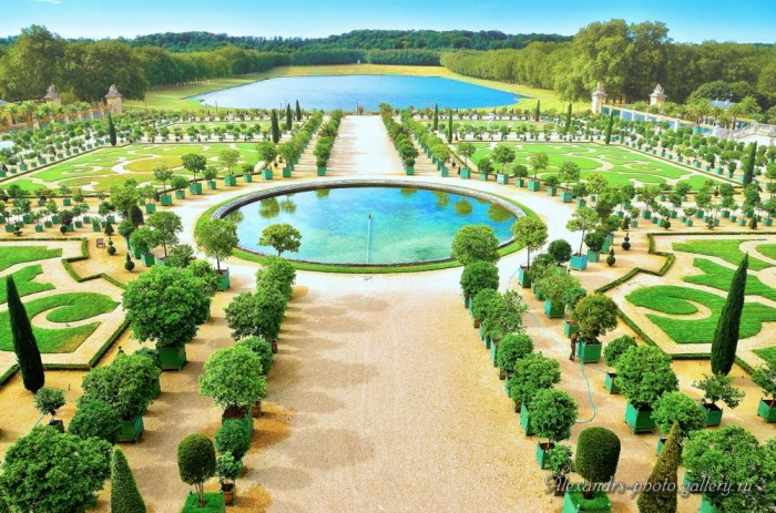 Заблудиться в лабиринте садов Версаля во Франции