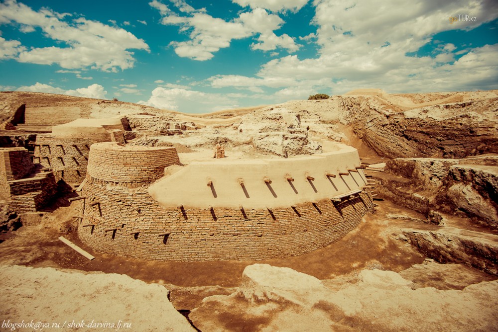 Древний Отрар