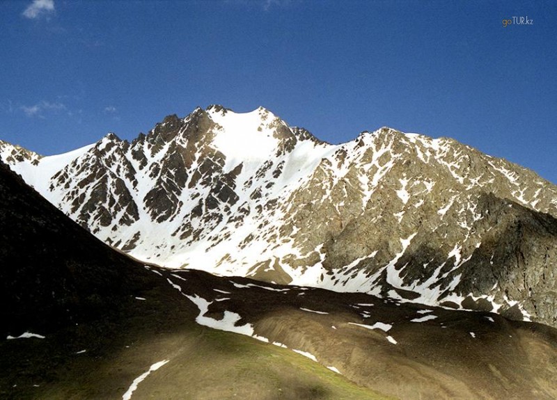 Пик братьев легостаевых (н-4387.2)